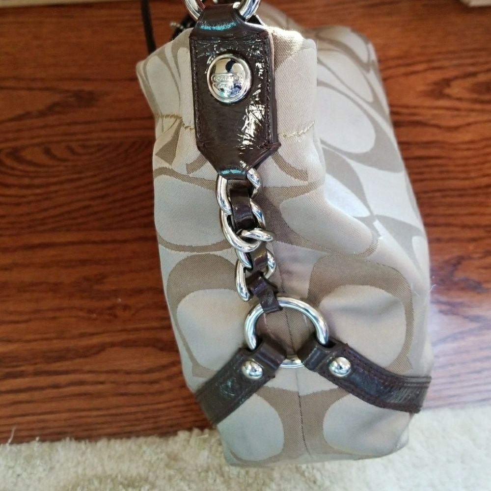 Tan and brown Coach purse - Picture 7 of 7